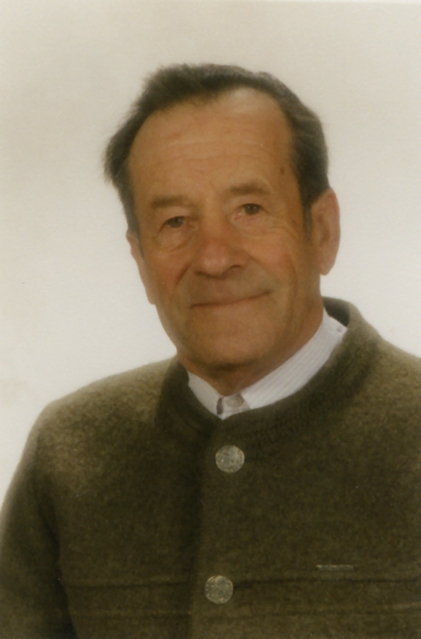  August Oberhofer